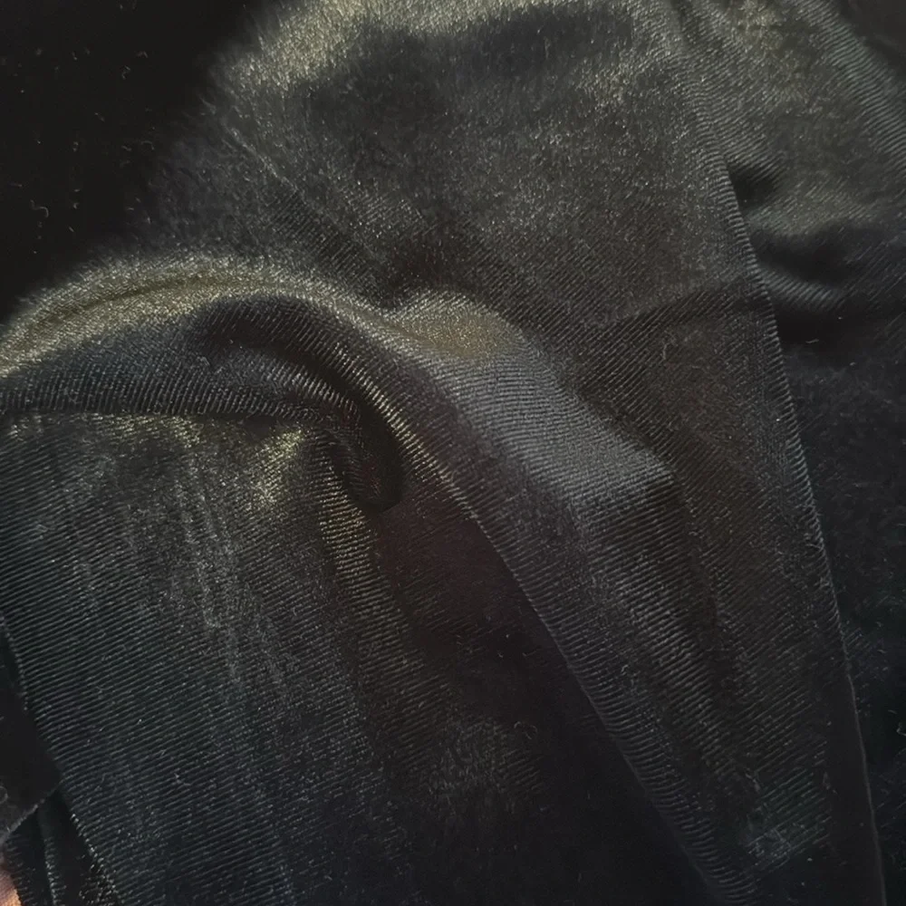 velvety going out top 🐈‍⬛ - Picture 4 of 4